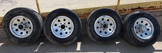 5 bolt Hankook Dynapro HT tires P235/75R15 plus rims