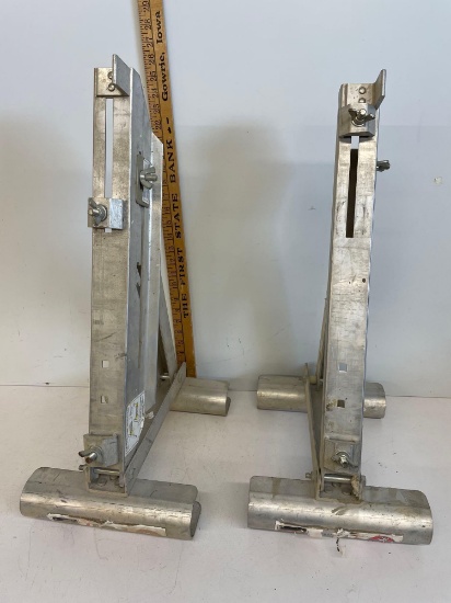 Ladder Jacks