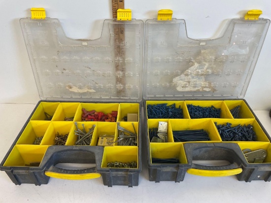 STANLEY PROFESSIONAL ORGANIZER WITH SCREWS