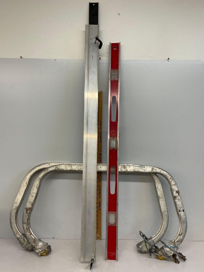 Level And Supports Ladders