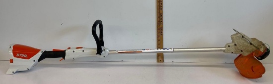 STIHL WEED EATER WITH CHARGER AND BATTERY