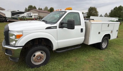 From PC 2011 Ford F-350 Super Duty Utility Truck - Tommy Gate - 120,761 Miles - Runs & Drives