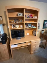 Wood Computer Desk and Hutch