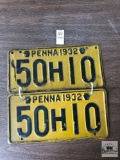 Pair of 1932 Pennsylvania antique license plates, 5 digit