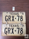 Pr of matched Texas 1971 license plates