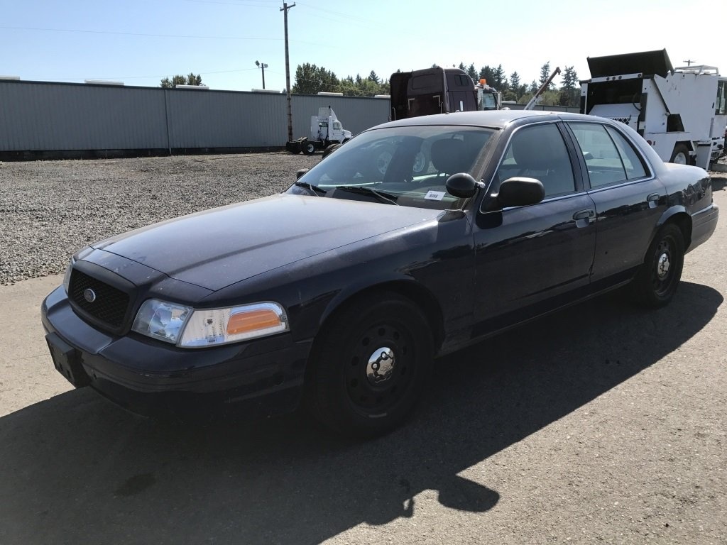 2011 Ford Crown Victoria Sedan