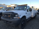 2004 Ford F450 Utility Truck