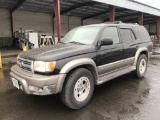 2000 Toyota 4 Runner Limited 4x4 SUV