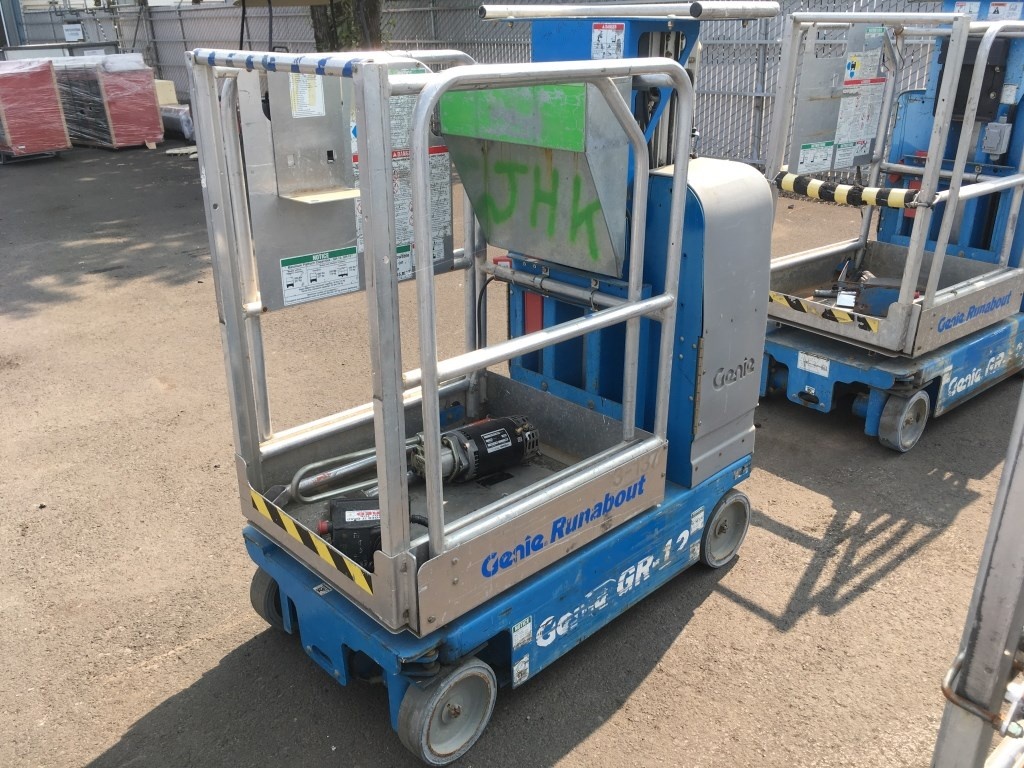 2007 Genie GR-12 Scissor Lift