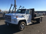 1993 Ford F700 S/A Flatbed Truck