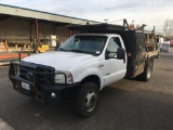 2006 Ford F550 XL 4x4 Flatbed Truck