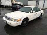 2001 Ford Crown Victoria Sedan