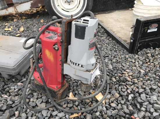 Milwaukee 4203 Electromagnetic Drill