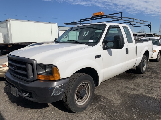 2000 Ford F250 XL SD Extra Cab Pickup