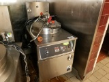 BKI FKM-F Pressure Fryer