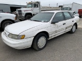 1994 Ford Taurus GL Sedan