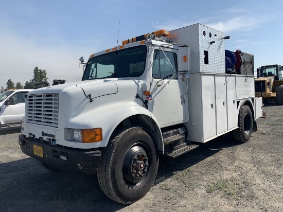 1992 International 4900 S/A Service Truck