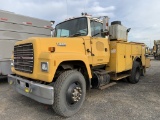 1992 Ford L8000 S/A Service Truck