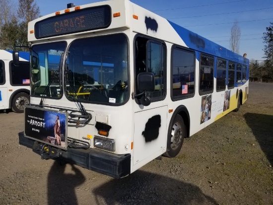 2002 New Flyer D40LF Transit Bus