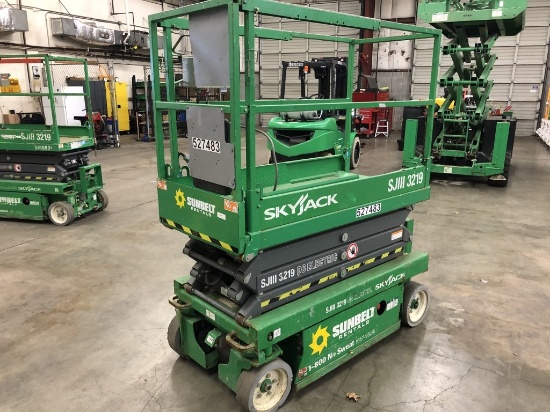 2013 Skyjack SJ3226 Scissor Lift