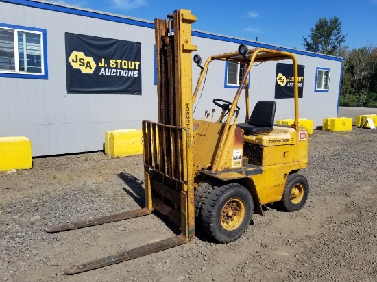 Caterpillar V40B Fork Lift