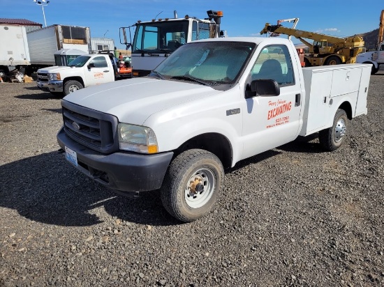 2004 Ford F250 XL SD 4x4 Utility Truck