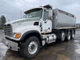 2004 Mack CV713 Tri-Axle Transfer Truck