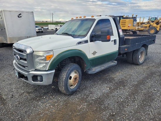 2011 Ford F350 XLT SD 4x4 Flatbed Truck