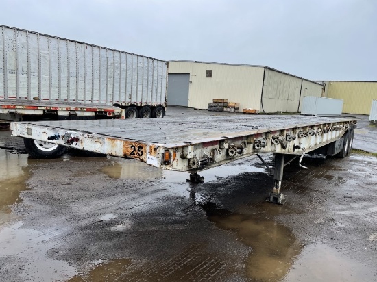1979 Fruehauf T/A Flatbed Trailer