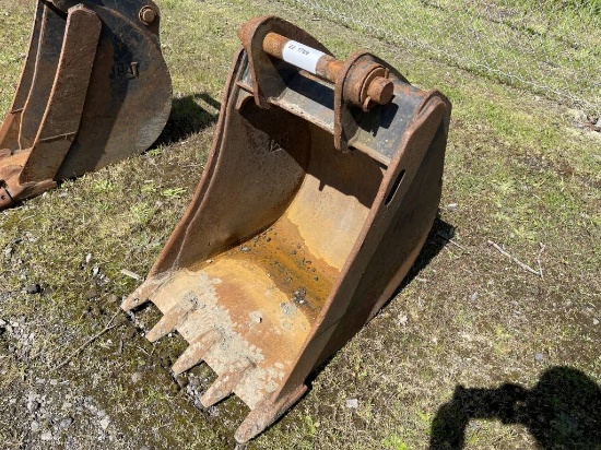 Caterpillar 24" Dig Bucket