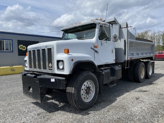 1997 International 2574 T/A Dump Truck