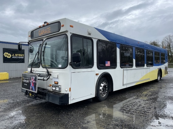 2003 New Flyer D40LF 40' Transit Bus