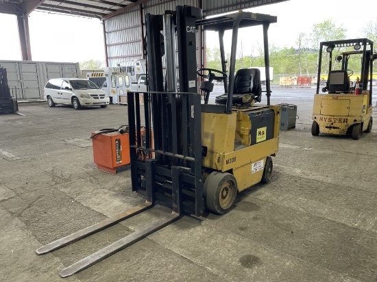 Caterpillar M30B Forklift