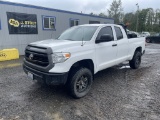 2015 Toyota Tundra 4x4 Crew Cab Pickup