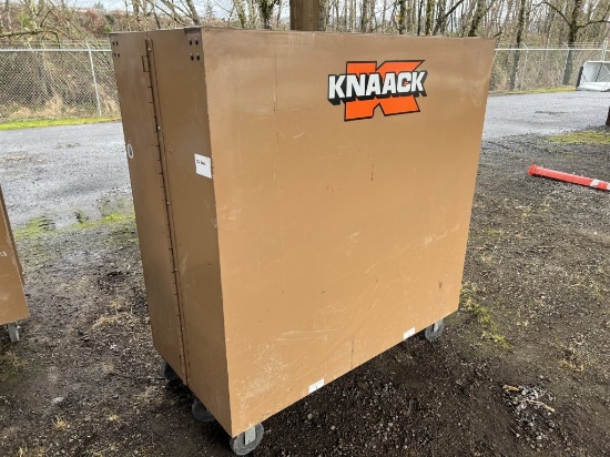 Knaack 100 Bi-Parting Job Cabinet