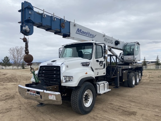 2014 Freightliner/Manitex 40124S Truck Crane