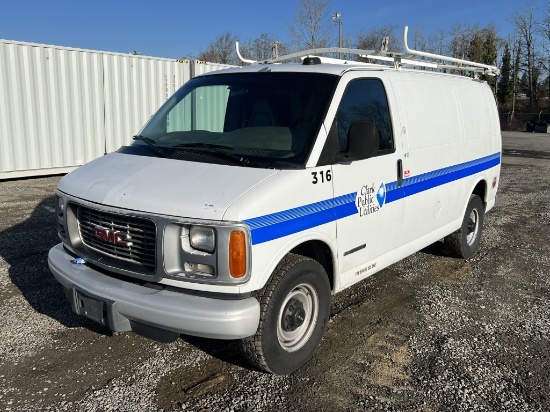 2000 GMC Savana 3500 Cargo Van