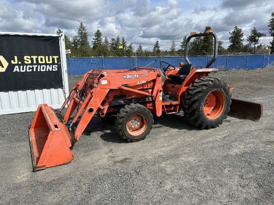 Kubota L4200 Utility Tractor