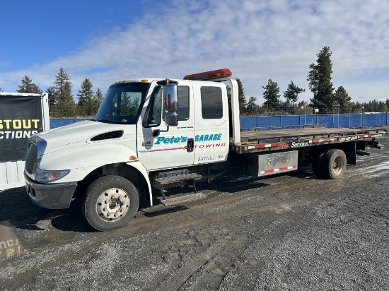 2007 International 4300 Extra Cab Roll-Off Truck