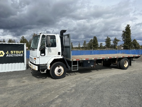 1999 Freightliner Flatbed Truck