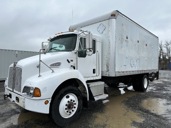 2005 Kenworth T300 Box Truck