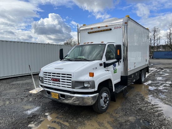 2006 GMC C5500 Box Truck