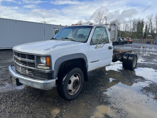 2000 Chevrolet 3500 HD Cab & Chassis