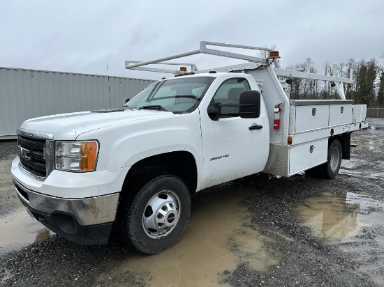 2013 GMC 3500 HD Flatbed Utility Truck
