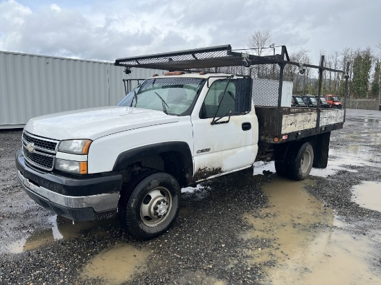 2006 Chevrolet 3500 Flatbed Truck