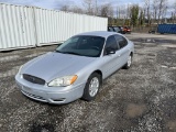 2006 Ford Taurus SE Sedan