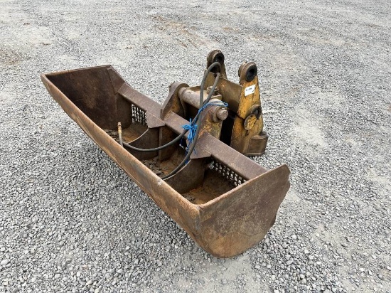 72" Articulating Muck Bucket