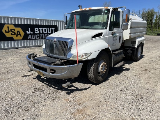 2004 International 4300 S/A Water Truck