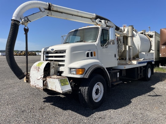 1998 Ford L8501 Vacuum Truck