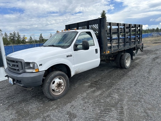 2003 Ford F550 XL Flatbed Truck